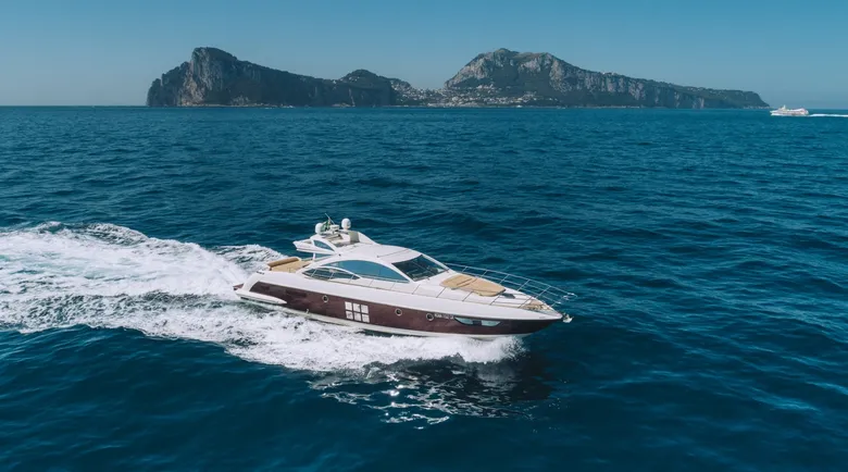 Azimut 62S