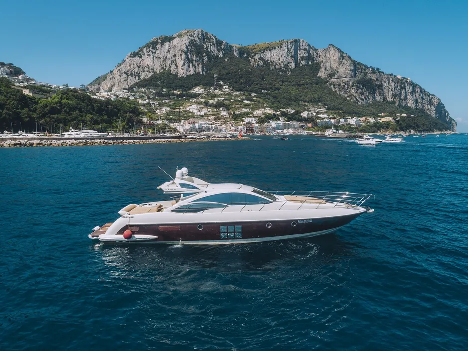 Azimut 62S-24