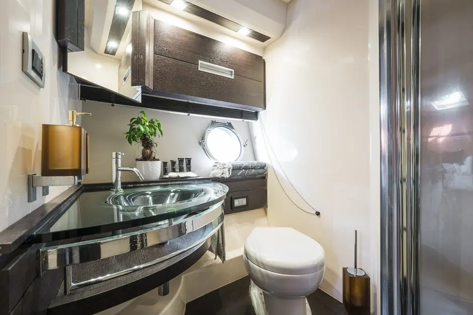 Azimut 62s-14