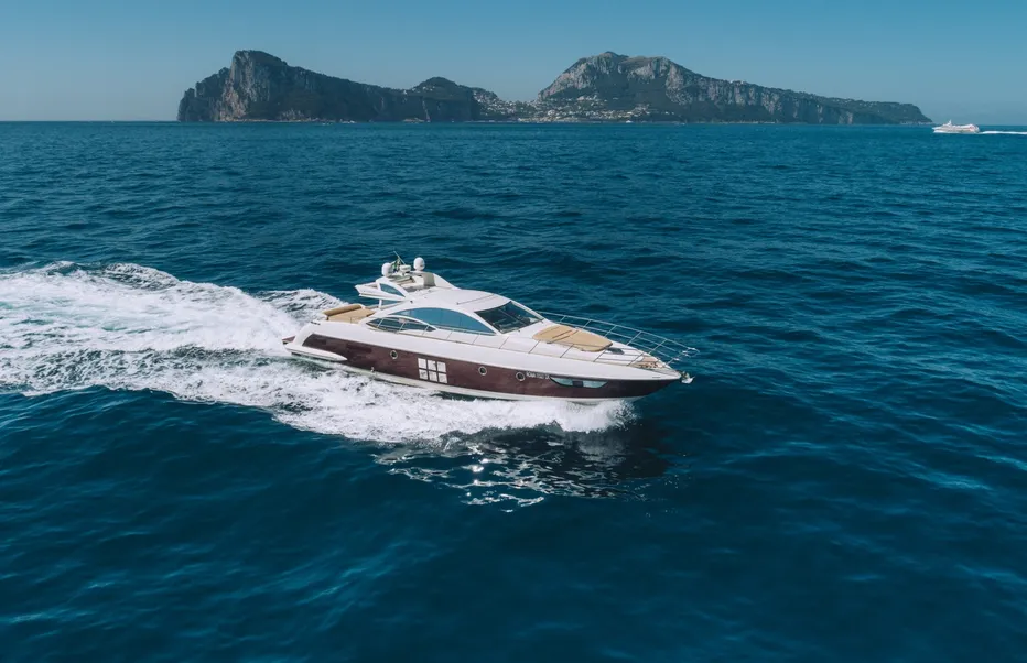 Azimut 62S